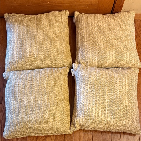 Tommy Bahama Raffia Outdoor Throw Pillow Fade Water Mildew Resistant - Set of 4 - Picture 4 of 5